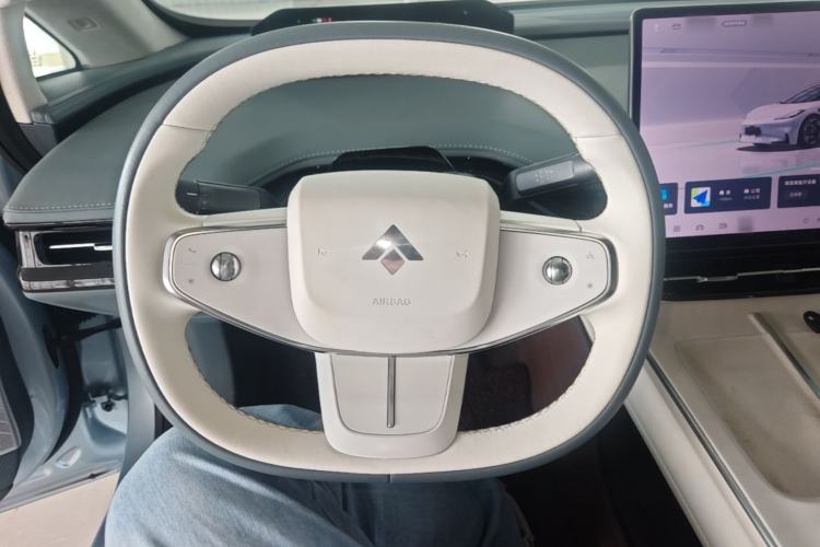 Used Hyptec GT 2023 560 Rear-Drive Tech Edition Steering Wheel