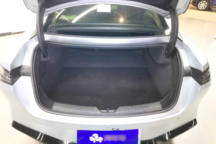 Used Hyptec GT 2023 560 Rear-Drive Seven-Wing Edition Trunk