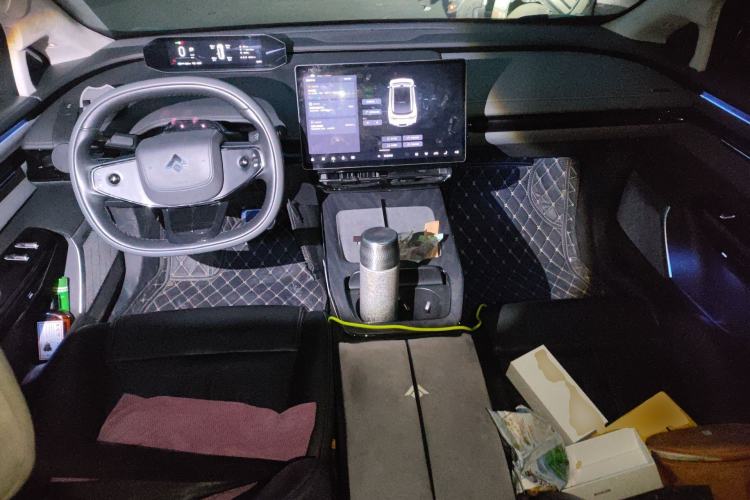 Used Hyptec GT 2023 710 Rear-Drive Ultra-Charging Version Center Console