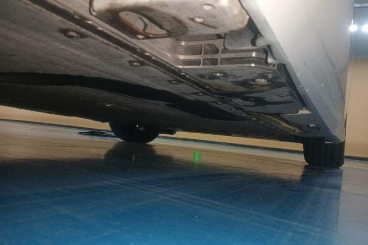 Used Hyptec GT 2023 560 Rear-Drive Tech Edition Chassis Front Right