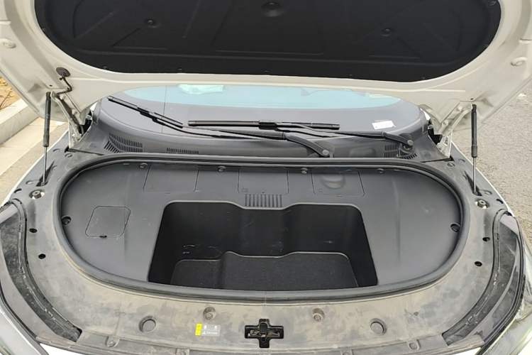 Used Hyptec GT 2023 560 Rear-Drive Seven-Wing Edition Engine Bay