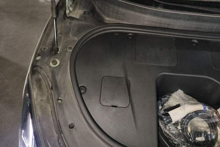 Used Hyptec GT 2023 710 Rear-Drive Ultra-Charging Version Engine Bay Right