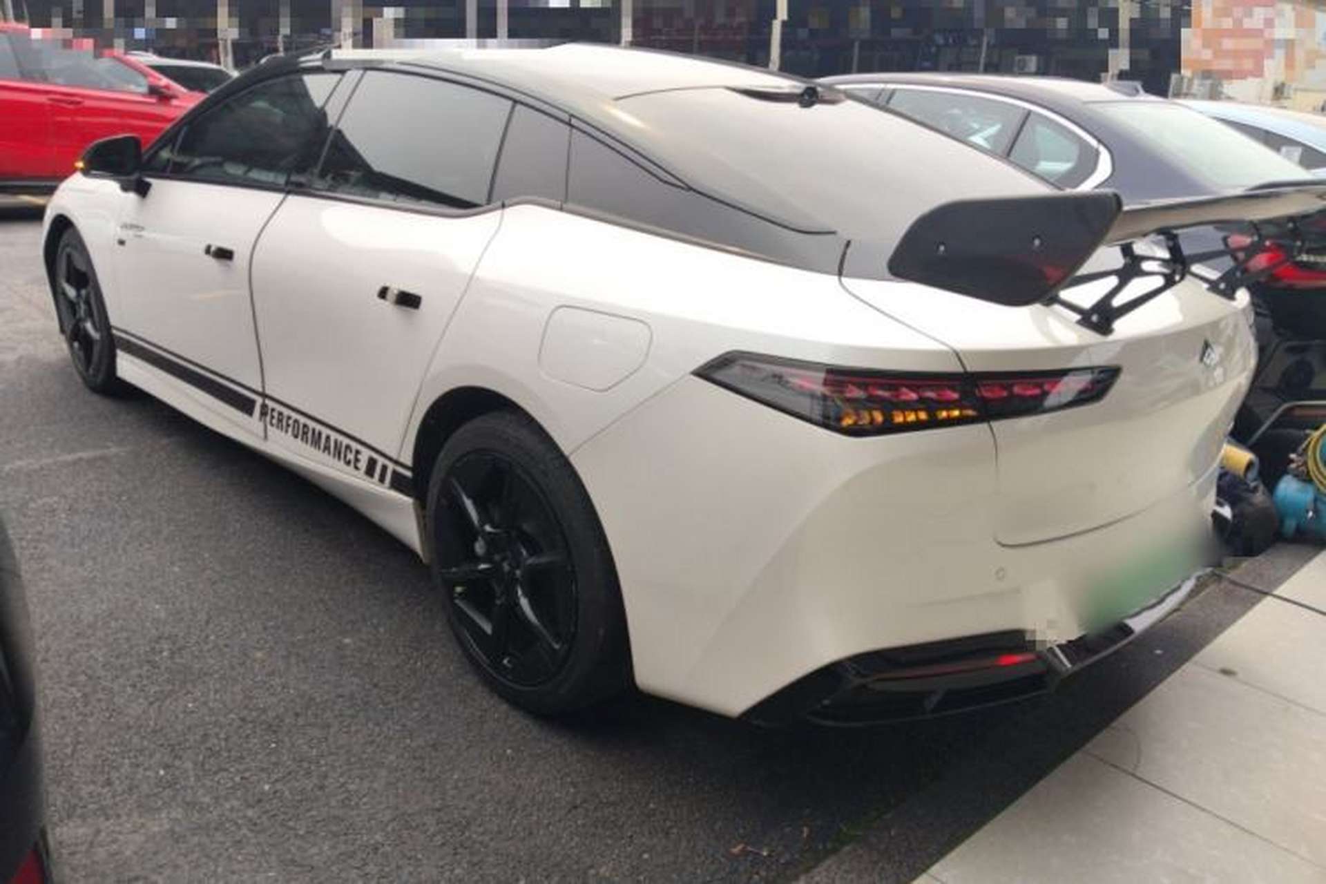 Used Hyptec GT 2023 710 Rear-Drive Ultra-Charging Version Exterior 2