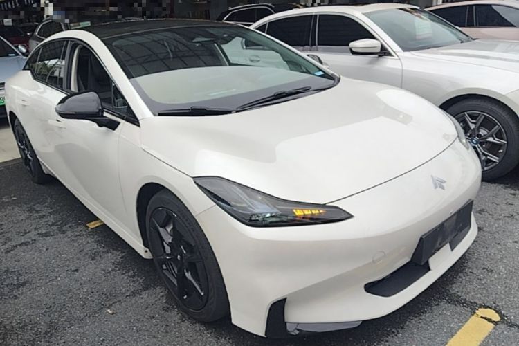 Used Hyptec GT 2023 710 Rear-Drive Ultra-Charging Version Front Right 45 Deg