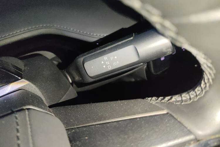 Used Hyptec GT 2023 710 Rear-Drive Ultra-Charging Version Gear Lever