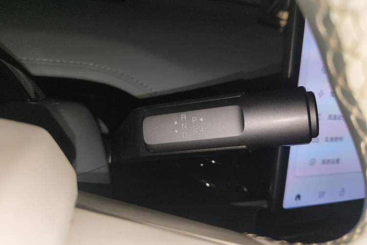 Used Hyptec GT 2023 560 Rear-Drive Seven-Wing Edition Gear Lever