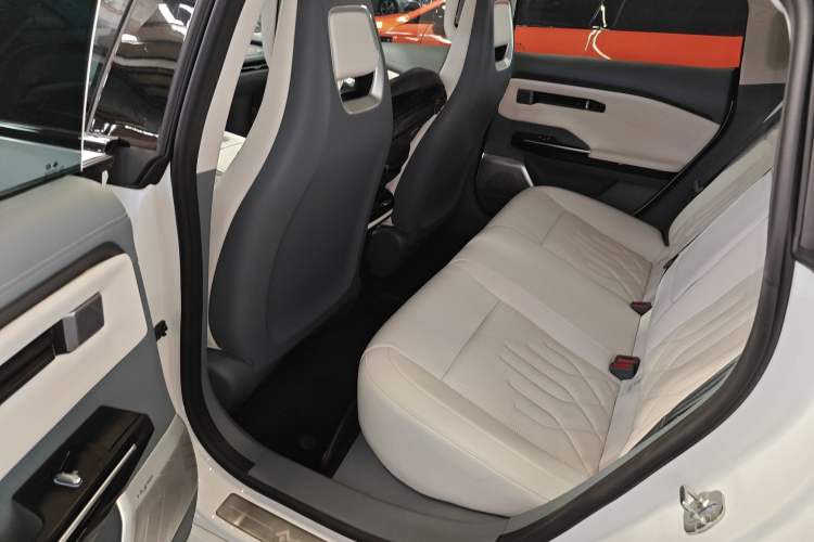 Used Hyptec GT 2023 710 Rear-Drive Supercharge Max Edition Interior 4