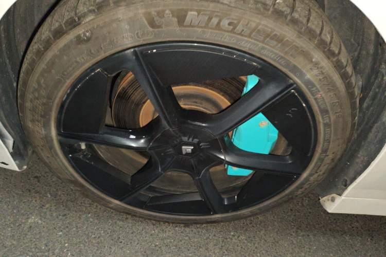 Used Hyptec GT 2023 710 Rear-Drive Supercharge Max Edition Left Front Wheel Hub