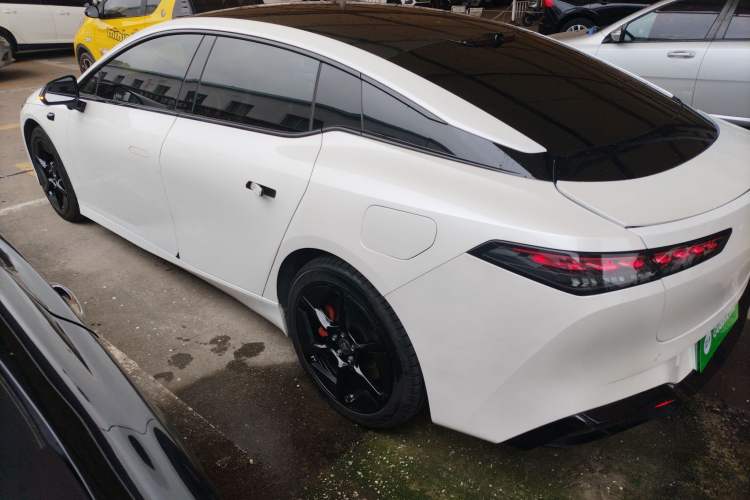 Used Hyptec GT 2023 Rear-Drive Ultra-Charging 7-Wing Edition Left Side