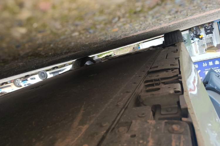 Used Hyptec GT 2023 560 Rear-Drive Seven-Wing Edition Left Side Sill