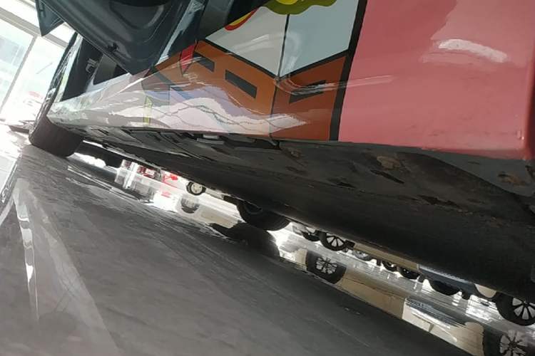 Used Hyptec GT 2023 560 Rear-Drive Seven-Wing Edition Left Side Sill