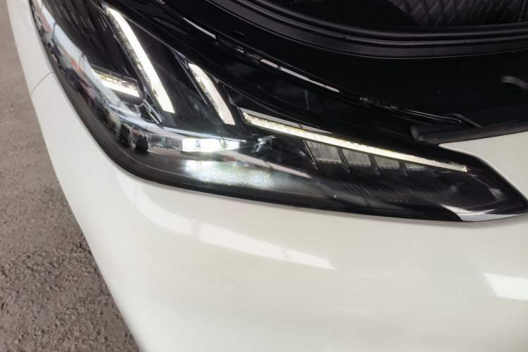 Used Hyptec GT 2023 560 Rear-Drive Seven-Wing Edition Right Front Headlight