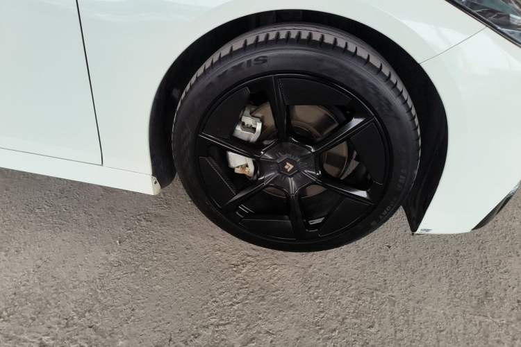 Used Hyptec GT 2023 560 Rear-Drive Seven-Wing Edition Right Front Wheel Hub