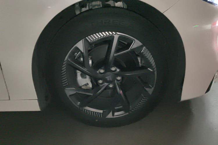 Used Hyptec GT 2023 560 Rear-Drive Seven-Wing Edition Right Front Wheel Hub