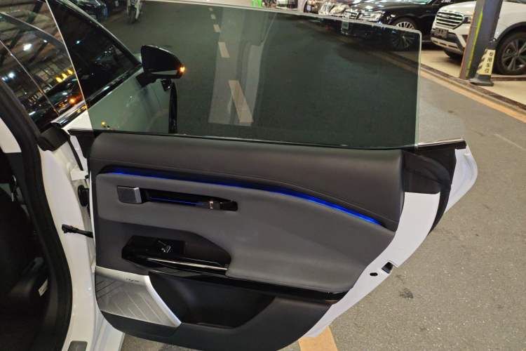 Used Hyptec GT 2023 710 Rear-Drive Supercharge Max Edition Right Rear Door Interior