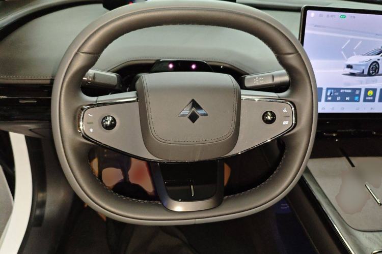 Used Hyptec GT 2023 710 Rear-Drive Supercharge Max Edition Steering Wheel