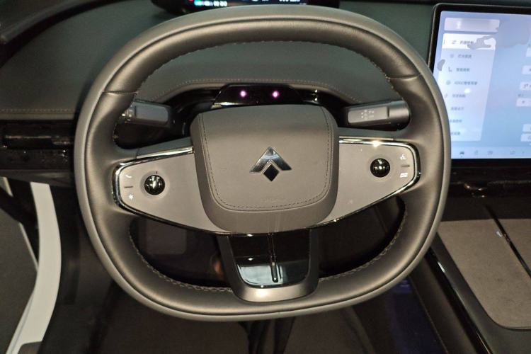 Used Hyptec GT 2023 710 Rear-Drive Supercharge Max Edition Steering Wheel