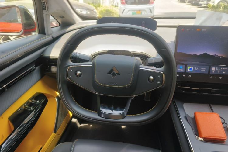 Used Hyptec GT 2023 Rear-Drive Ultra-Charging 7-Wing Edition Steering Wheel