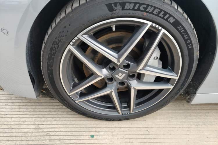 Used Hyptec GT 2024 Global Model 710 Ultra-High-Voltage LiDAR Edition Left Front Wheel Hub