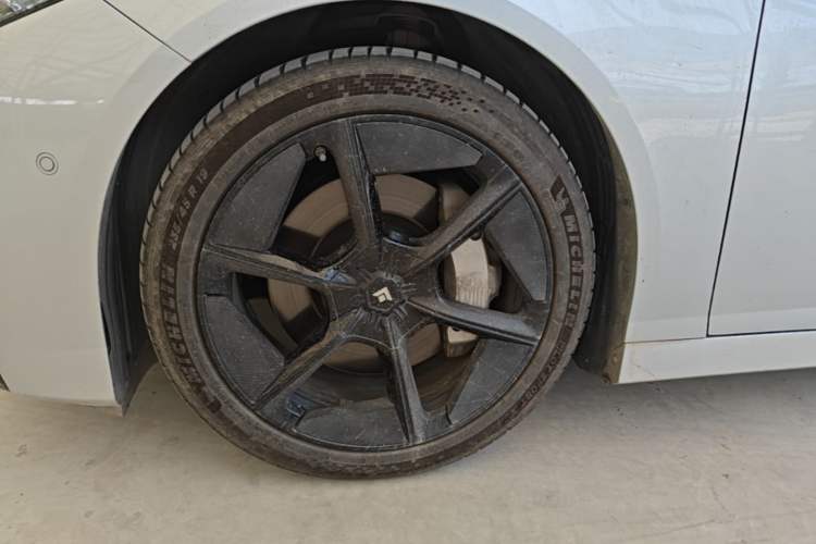 Used Hyptec GT 2024 Global Model 710 Ultra-High-Voltage LiDAR Edition Left Front Wheel Hub