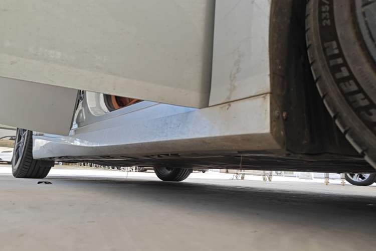 Used Hyptec GT 2024 Global Model 710 Ultra-High-Voltage LiDAR Edition Right Side Sill