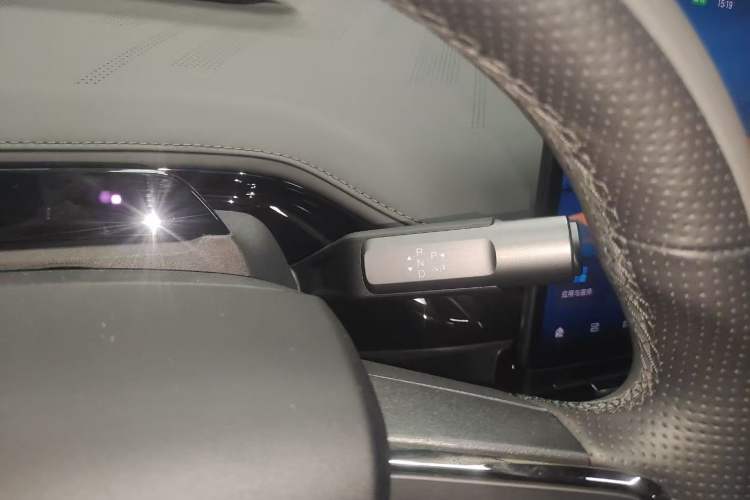 Used Hyptec GT 2024 Global Model 710 Ultra-High-Voltage LiDAR Edition Gear Lever