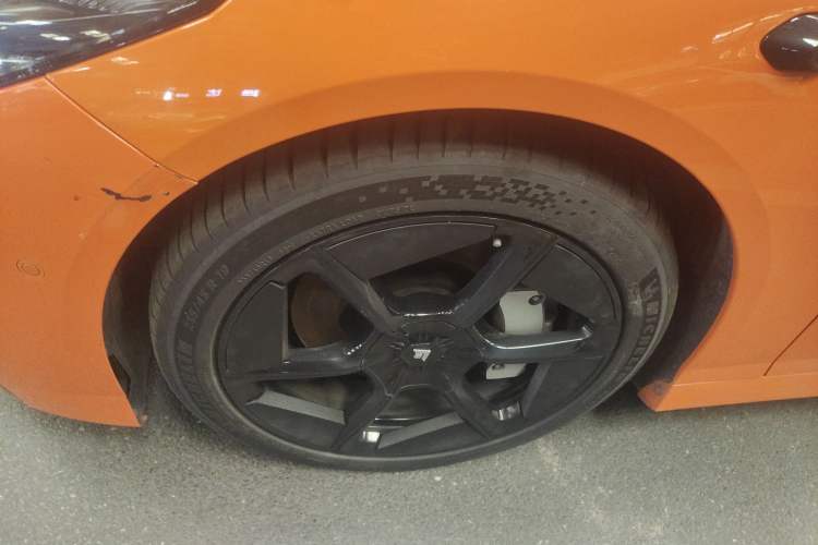 Used Hyptec GT 2024 Global Model 710 Ultra-High-Voltage LiDAR Edition Left Front Wheel Hub