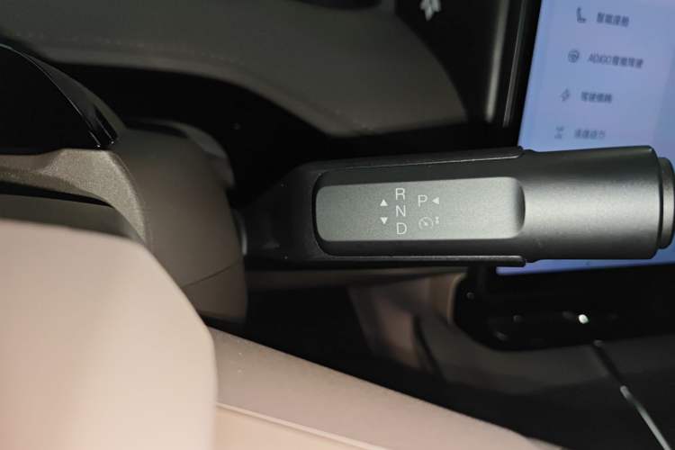 Used Hyptec GT 2024 Global Model 710 Ultra-High-Voltage LiDAR Edition Gear Lever