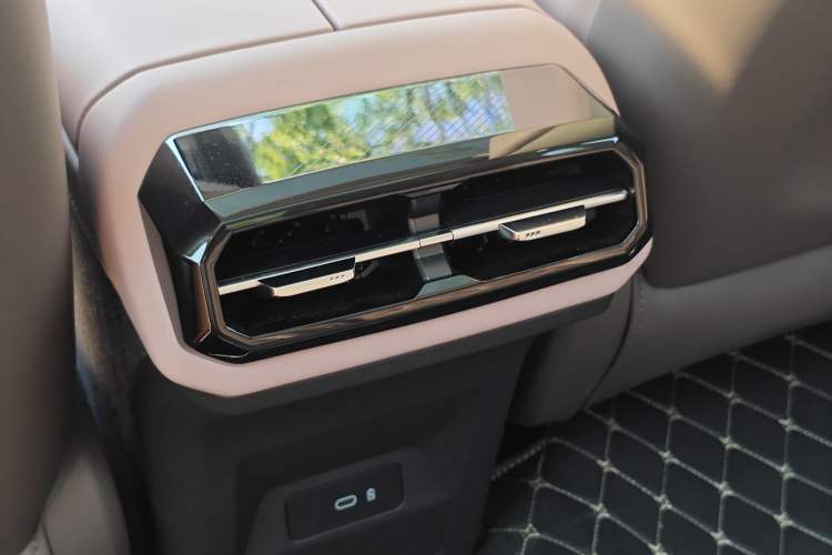 Used Hyptec GT 2024 Global Model 710 Ultra-High-Voltage LiDAR Edition Interior 13