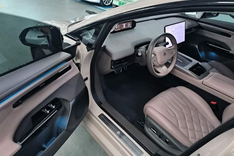 Used Hyptec GT 2024 Global Model 710 Ultra-High-Voltage LiDAR Edition Interior 3