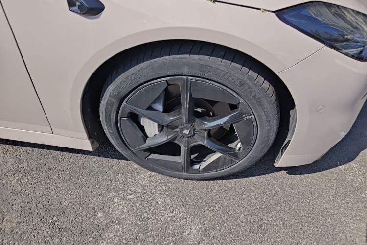 Used Hyptec GT 2024 Global Model 710 Ultra-High-Voltage LiDAR Edition Right Front Wheel Hub