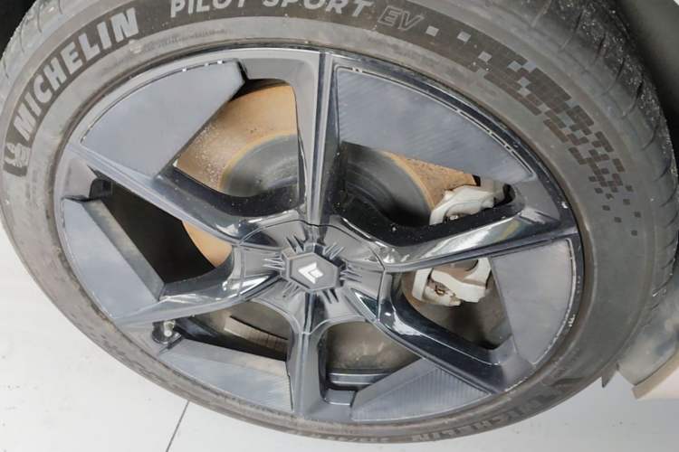 Used Hyptec GT 2024 Global Model 710 Ultra-High-Voltage LiDAR Edition Right Rear Wheel Hub