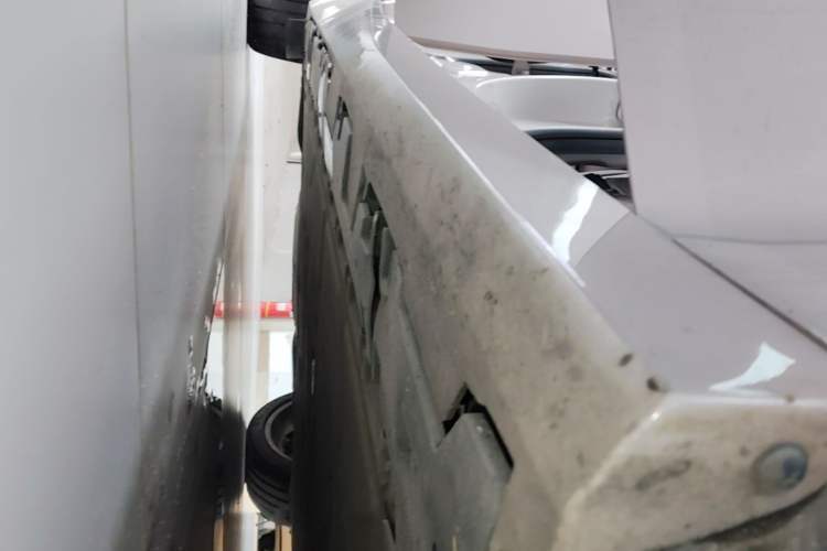 Used Hyptec GT 2024 Global Model 710 Ultra-High-Voltage LiDAR Edition Right Side Sill