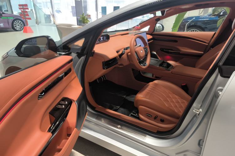 Used Hyptec GT 2024 Global Model 710 Ultra-High-Voltage LiDAR Edition Interior 3