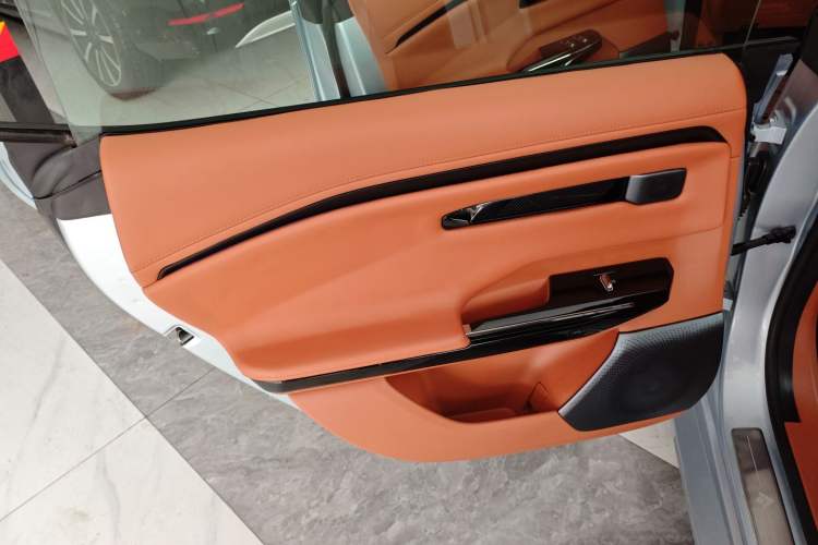 Used Hyptec GT 2024 Global Model 710 Ultra-High-Voltage LiDAR Edition Interior 5