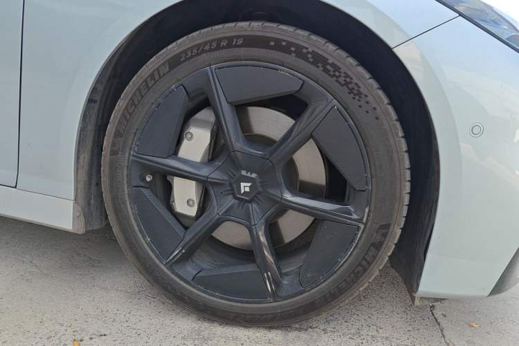 Used Hyptec GT 2024 Global Model 710 Ultra-High-Voltage LiDAR Edition Right Front Wheel Hub