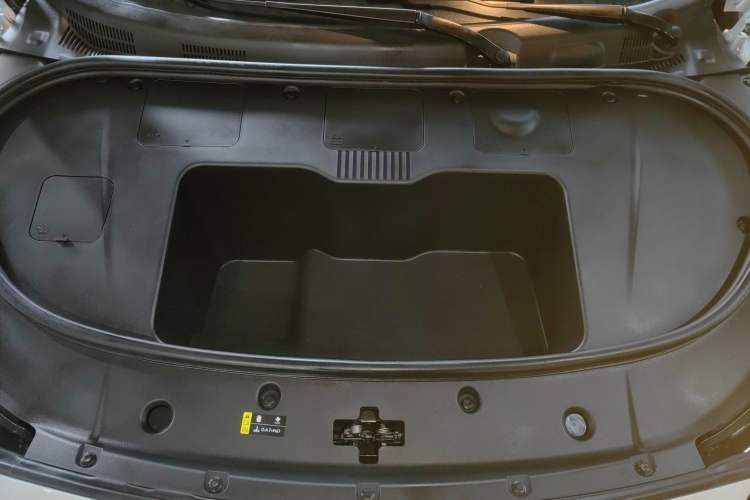 Used Hyptec GT 2024 Global Model 710 Ultra-High-Voltage LiDAR Edition Engine Bay