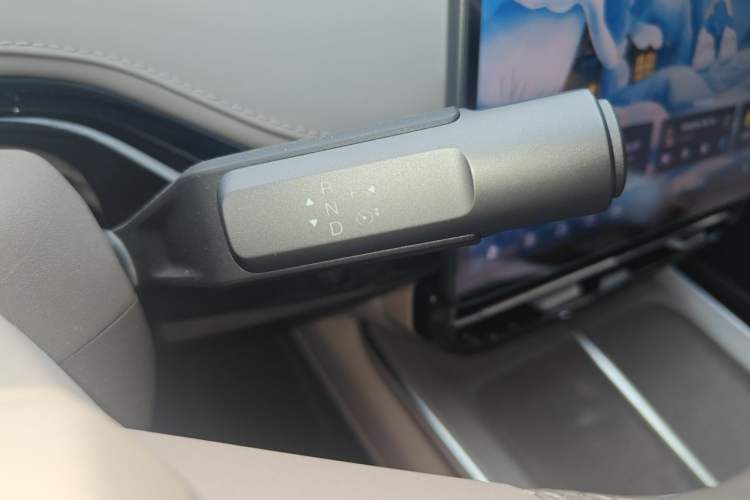 Used Hyptec GT 2024 Global Model 710 Ultra-High-Voltage LiDAR Edition Gear Lever