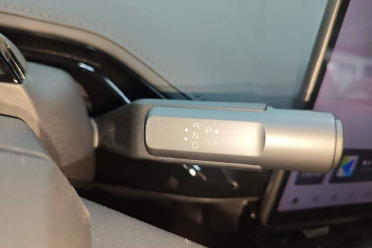 Used Hyptec GT 2024 Global Model 710 Ultra-High-Voltage LiDAR Edition Gear Lever