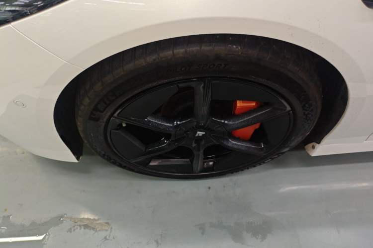 Used Hyptec GT 2024 Global Model 710 Ultra-High-Voltage LiDAR Edition Left Front Wheel Hub