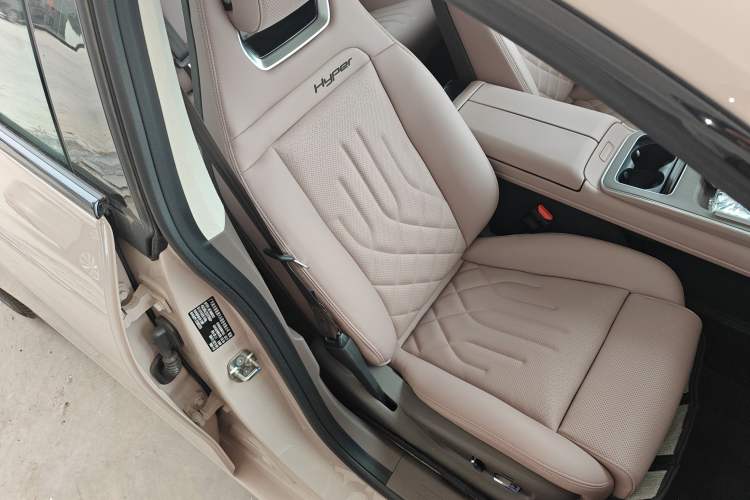 Used Hyptec GT 2025 710 Max Edition Right Front Seat