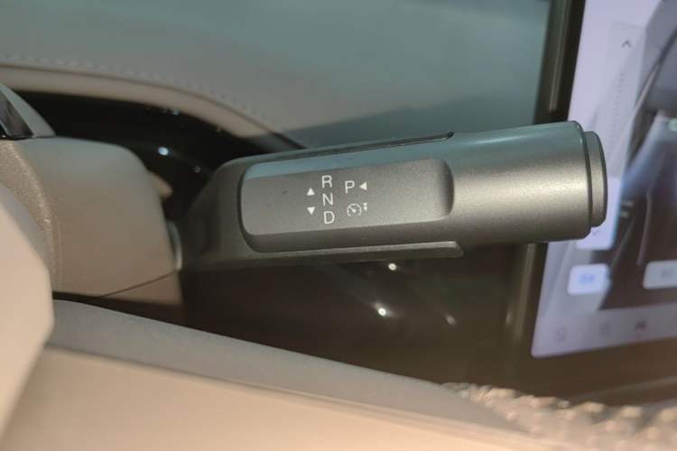Used Hyptec GT 2025 Model Facelift 710 Max Edition Gear Lever