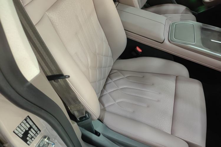Used Hyptec GT 2025 Model Facelift 710 Max Edition Right Front Seat