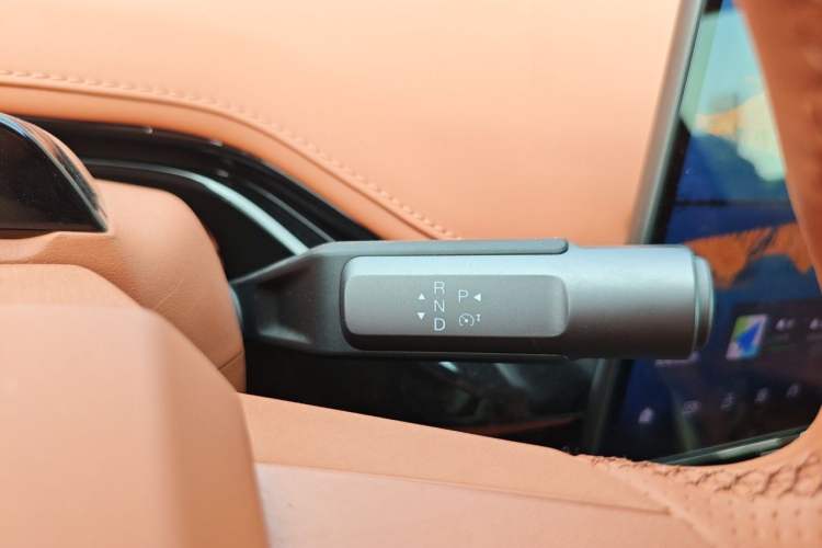 Used Hyptec GT 2025 710 Max Edition Gear Lever