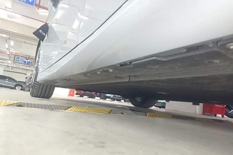 Used Hyptec GT 2025 710 Max Edition Left Side Sill