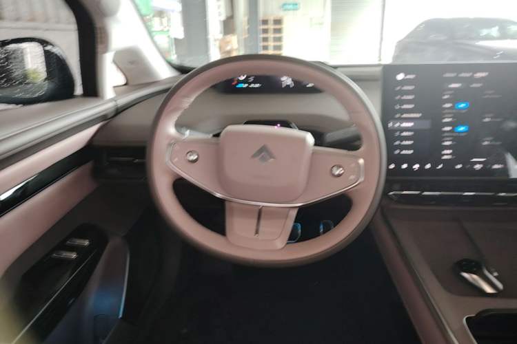Used Hyptec GT 2025 710 Max Edition Steering Wheel