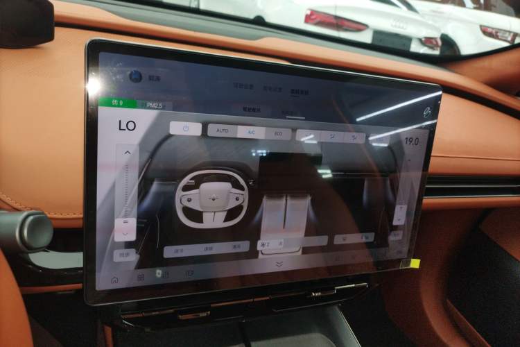 Used Hyptec GT 2025 710 Max Edition Audio And AC Panel