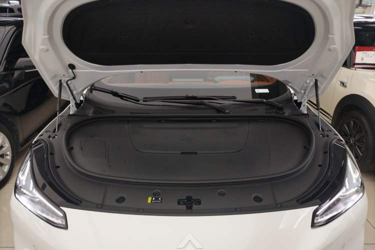 Used Hyptec GT 2025 710 Max Edition Engine Bay