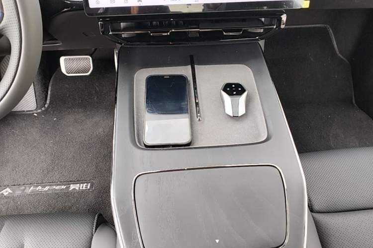 Used Hyptec GT 2025 710 Max Edition Gear Lever