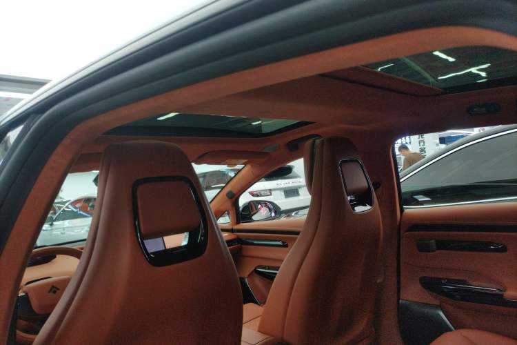 Used Hyptec GT 2025 710 Max Edition Headliner
